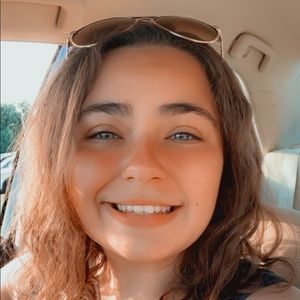 Meet your Posher, Marissa